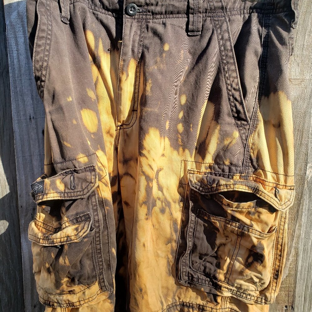 Lee Tie Dye Cargo Shorts size 33